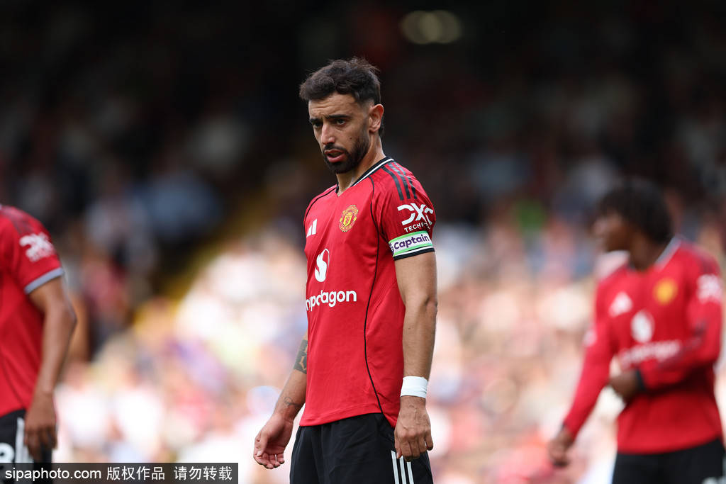 皇冠信用網怎么开通_英超-B费失点约罗造乌龙 曼联1-1富勒姆暂列积分榜第16